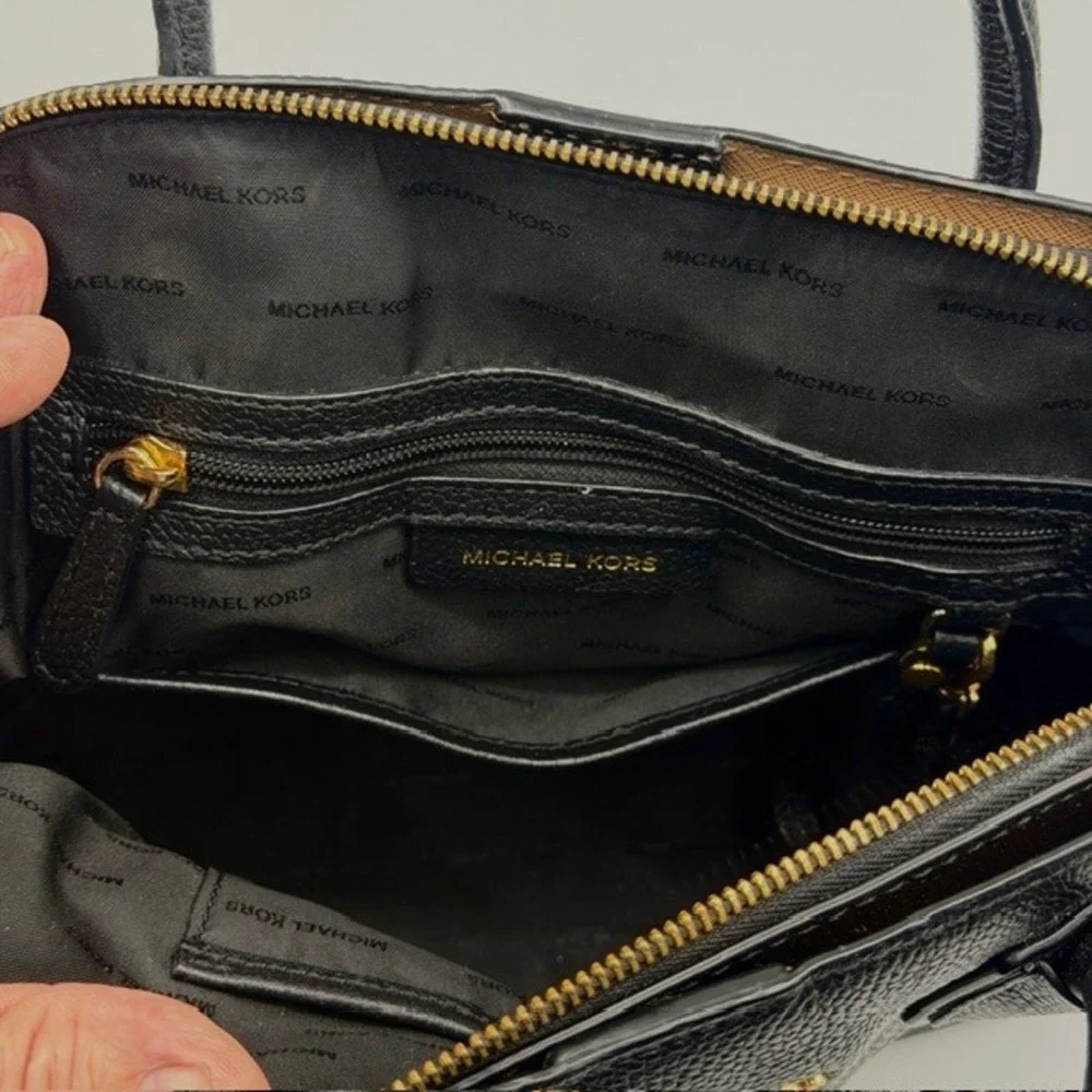 Michael Kors Mercer Black Pebbled‎ Leather Dome Satchel Crossbody Bag Gold Chain - Picture 7 of 11